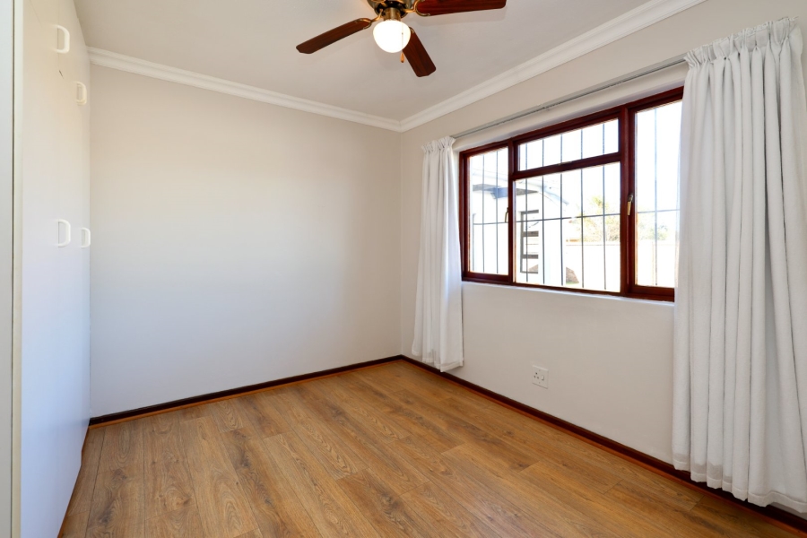 4 Bedroom Property for Sale in Heather Park Western Cape